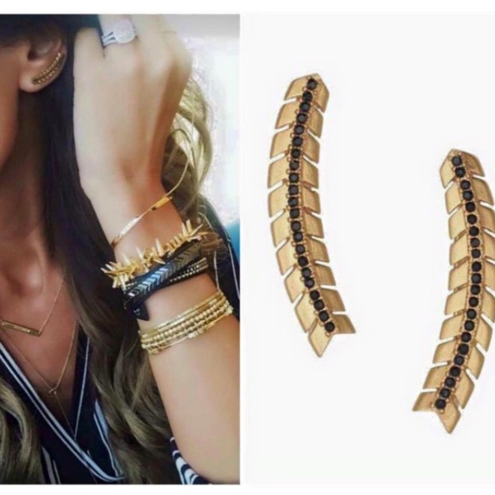 Stella & Dot Gilded Path Ear Climbers NWT!